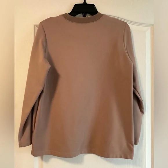 Sweat Shirt - Picture 3 of 4